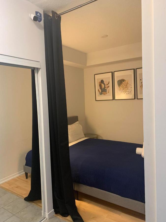Stylish Newly Furnished Condo With Beautiful Lake View Toronto Eksteriør billede